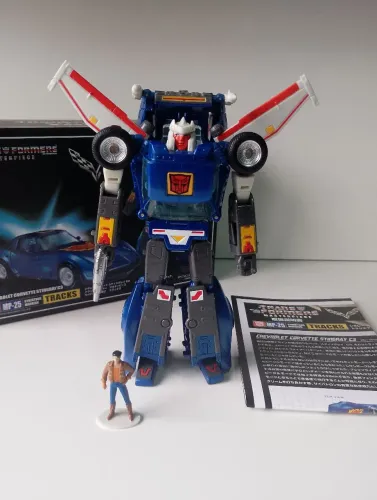 Transformers Masterpiece MP-25 TRACKS