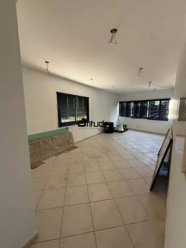 SALA PARA LOCAÇÃO NO CONDOMÍNIO ADMIRAL - BARUERI