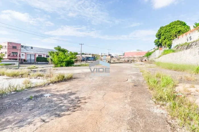 TERRENO COMERCIAL PARA VENDA OU LOCAÇÃO DE SOLO OU PARA PROJETOS NA MODALIDADE "BUILT TO S
