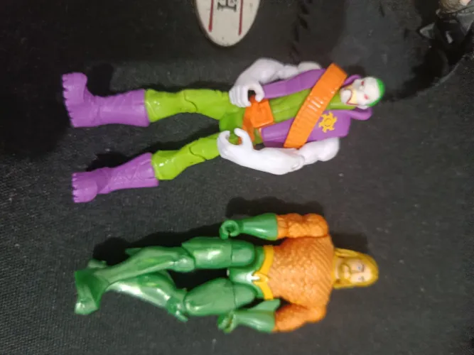 Super heróis Marvel original entre 10 e 11cm 