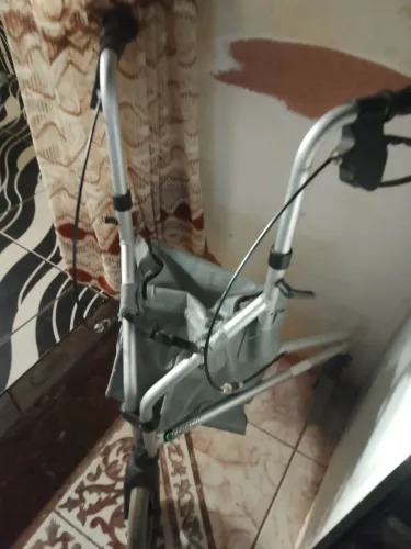 Andador com bolsa 150