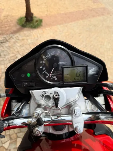 Honda CB 300R