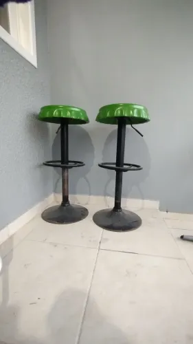 Bancos de Bar estilo Tampa de Garrafa