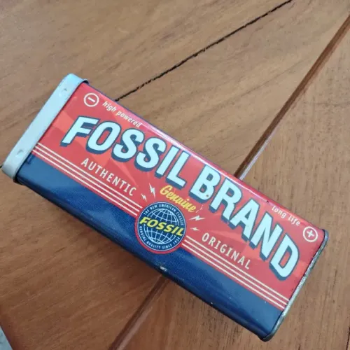 Lata Fossil Colecionável Relógios Óculos 