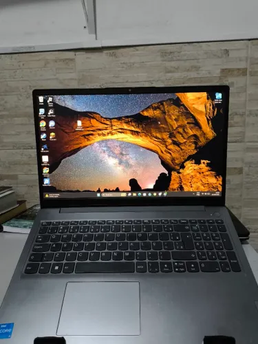 Notebook Lenovo I5 8gb <br>IdeaPad 3 Intel Core i5-1135G7 8GB 256GB SSD 15.6" FHD Windows 11