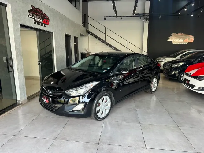 Hyundai Elantra GLS 1.8 16V Aut. 2012