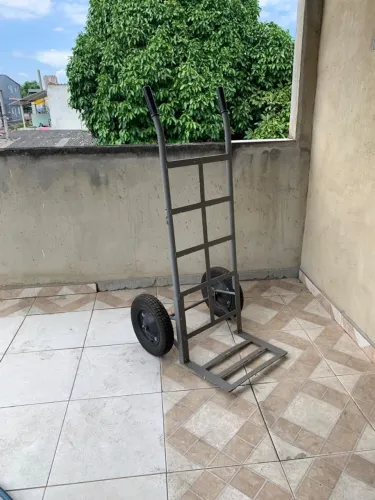 Carrinho de Mão Tramontina 200kg Reforçado