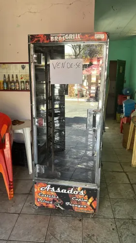 Máquina de assar frango