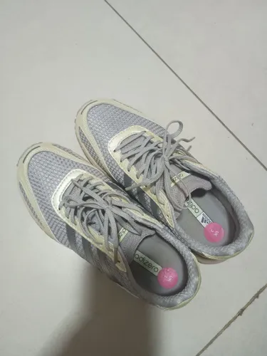 Tênis Adidas