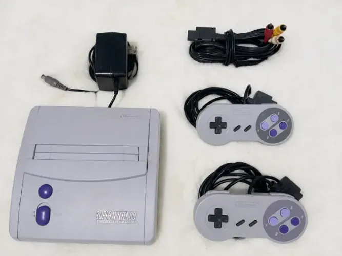 SUPER NINTENDO JUNIOR / SNES BABY
