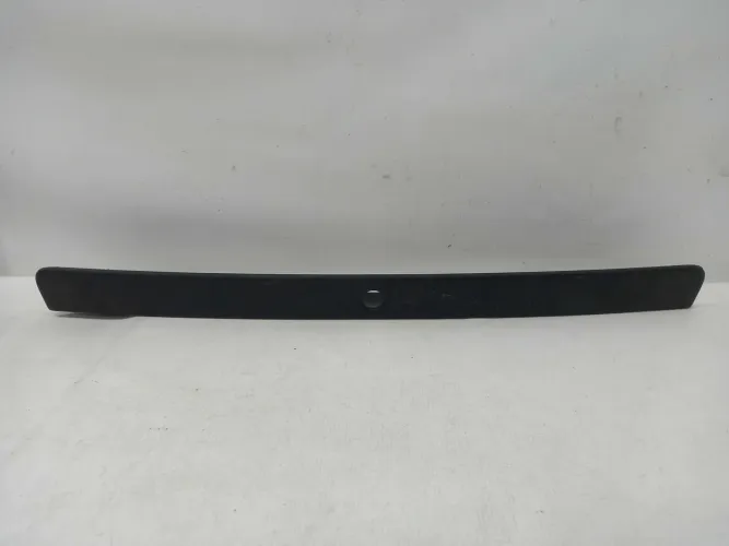 Aplique Tampa Tras Vw Gol G4 Original Usado