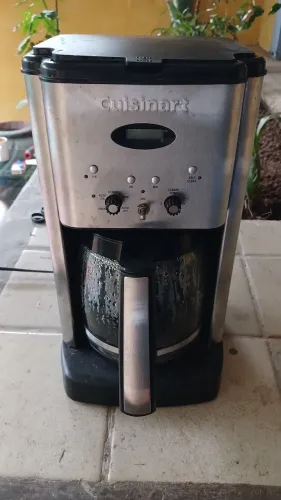 Cafeteira elétrica Cuisinart DCC-1200