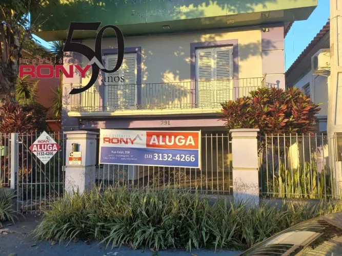 Casa residencial para aluguel com 3 quartos e 2 vagas na Vila Paraíba, em Guaratinguetá