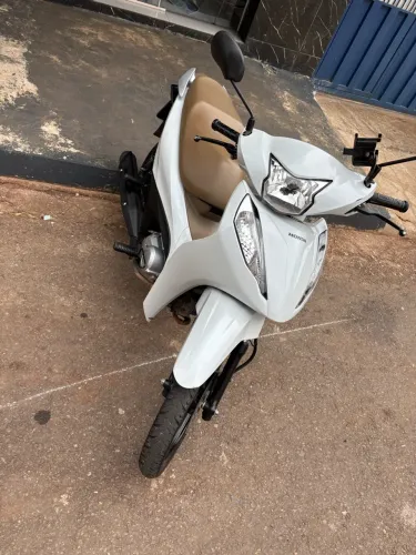 Honda Biz 125 EX/ 125 EX Flex 2025