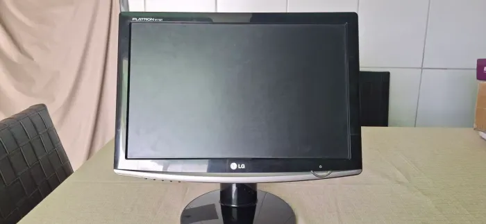Monitor LG Flatron w1762t