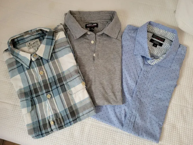 Camisas masc tam G de marca boa