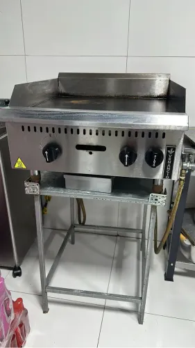 Chapa Bifeteira Prime A Gás 38cm Pcm038g 8mm - Venâncio COM PÉ