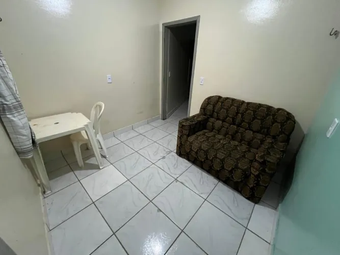 ALUGA SE APARTAMENTO MOBILIADO