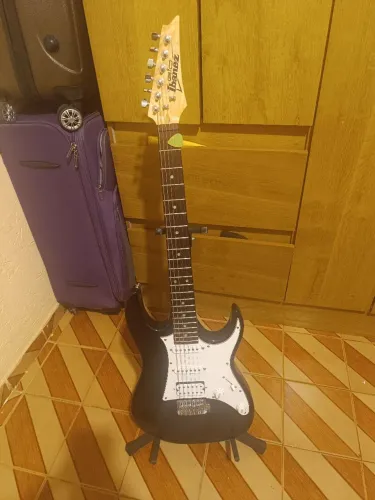 Guitarra Ibanez Gio GX40 + Kit Completo (Wireless + Acessórios)