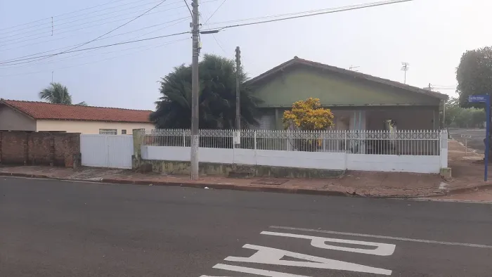 Casa e lote