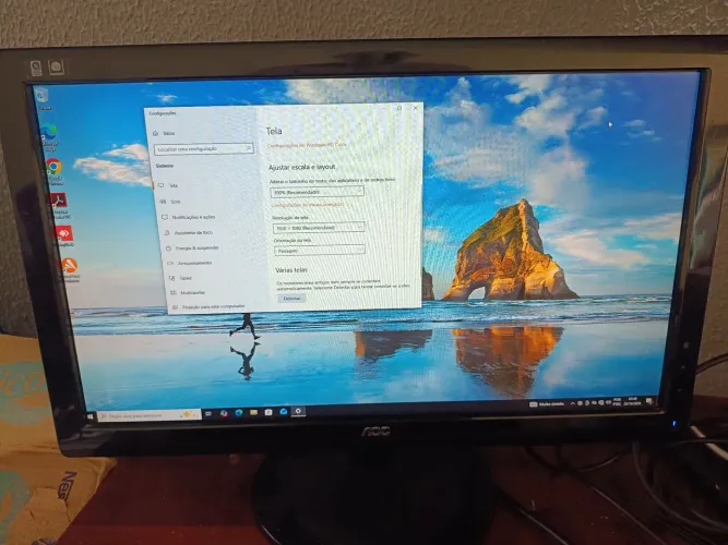 Monitor AOC 21,5" LCD Full HD 