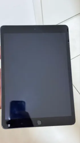 iPad 9 - Apple - 64 gigas - Usado em bom estado