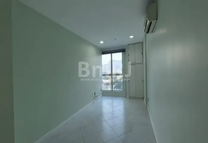 Office Tower sala comercial com 30m2/ Barra da Tijuca