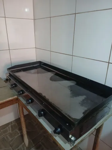 Chapa de lanche usada bem conservada parcelo no cartão