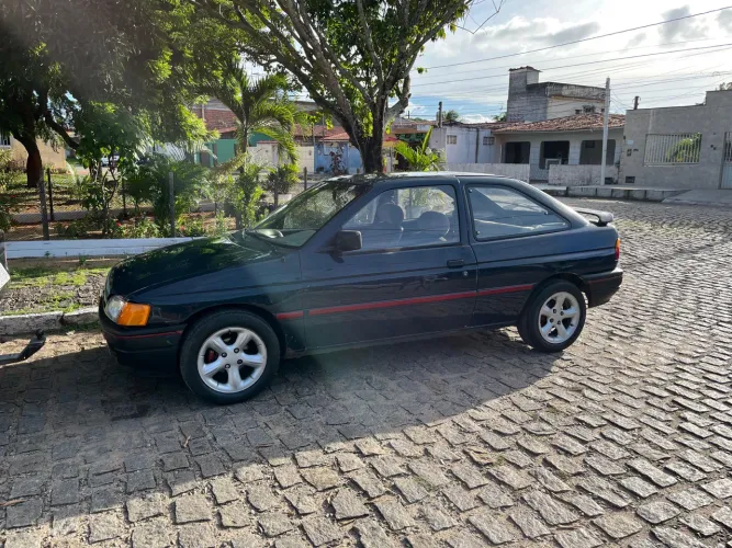 Ford Escort GL 1.6i / 1.6 (álcool) 1996