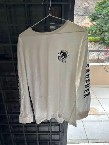 Camiseta Manga Longa MARVEL (TAM GG)