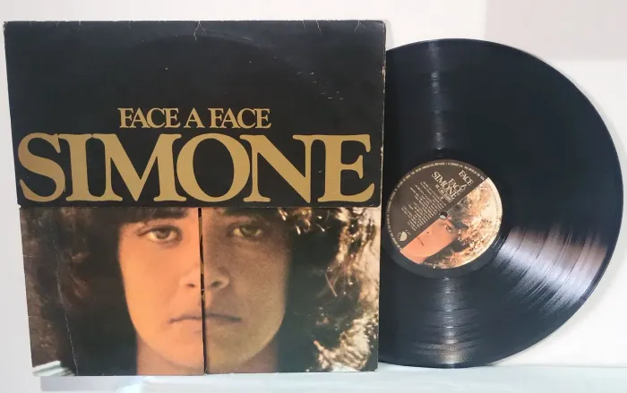 LP Simone - Face a Face.