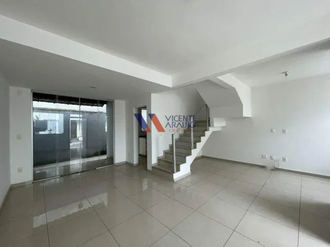 Casa em condomínio com 3 quartos, suíte e lazer completo para aluguel