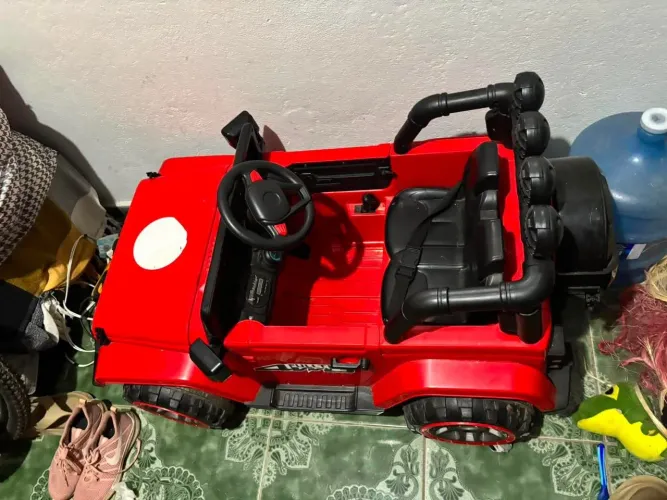 Vendo jeep, de criança