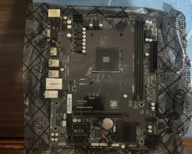 Placa mãe PCWARE 320G