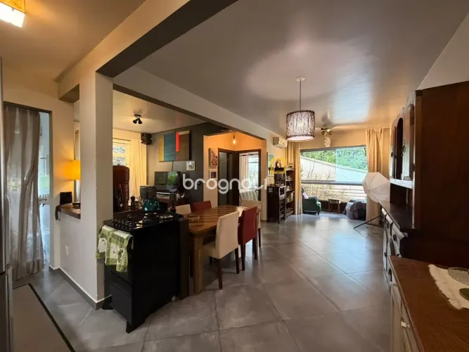 Apartamento de 01 dormitório a venda no bairro Itacorubi em Florianópolis /SC
