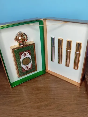 Perfume Arabe Queen Of Arabia novo sem lacre (celofane) 100ml