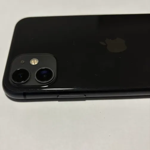 iPhone 11 impecável