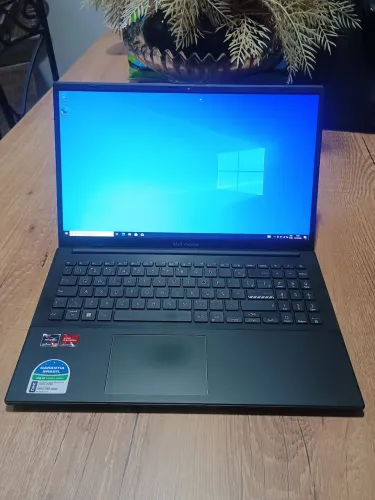 Notebook Asus Ryzen 5 7520u