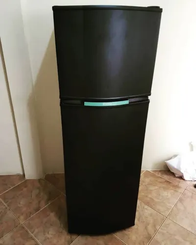 Vendo geladeira toda boa