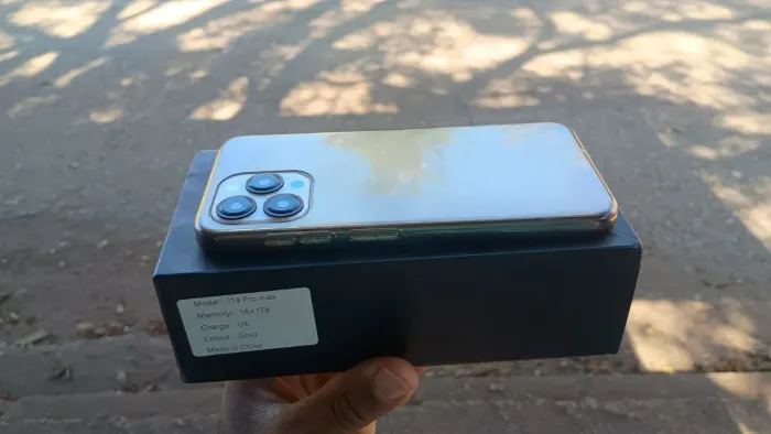 Celular Android i14 (imitação do iPhone)