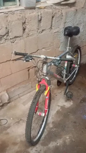Bicicleta de alumínio 