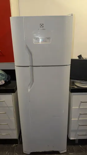 Geladeira nova 1000R$