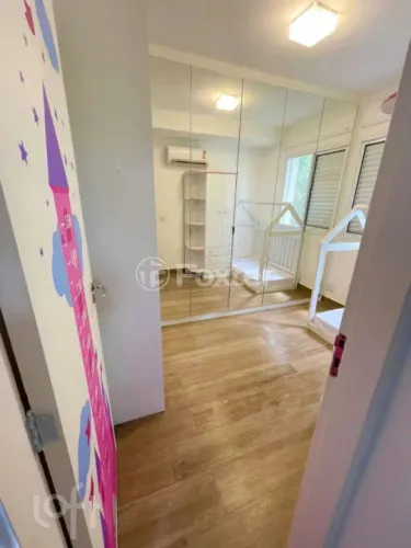 Apartamento à venda Rua Marie Nader Calfat, Jardim Ampliação - São Paulo