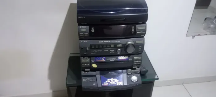 Som Sony lgbt xb44