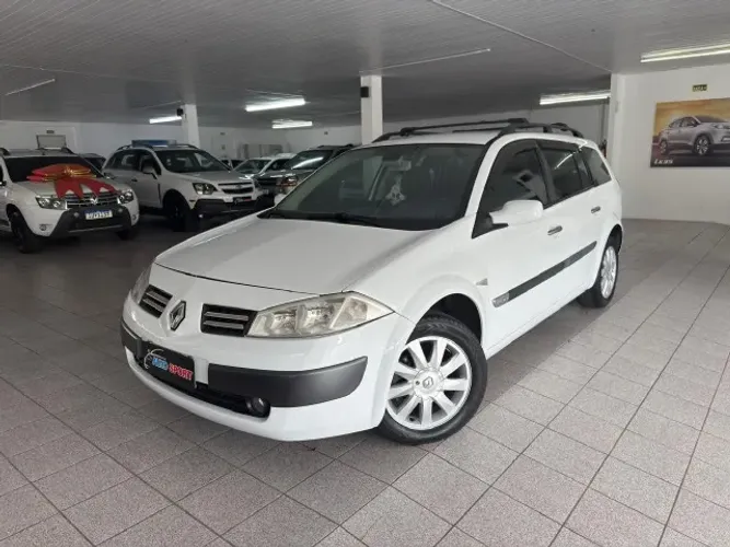 Renault Megane Grand Tour Dynam. Hi-flex 1.6 16V 2013