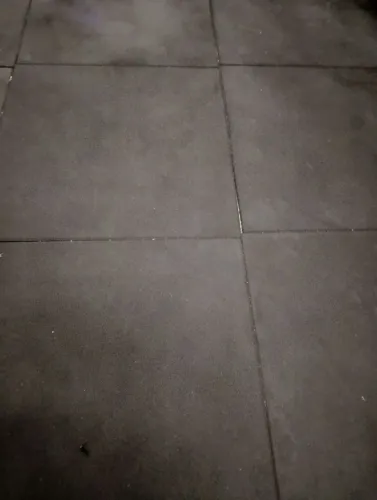 Placa de emborrachado pra academia em ótimo estado !