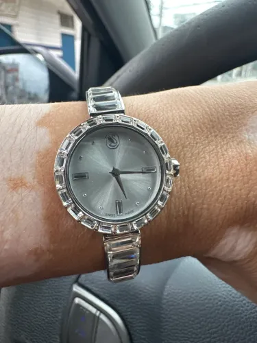 Relógio Swarovski 2000,00