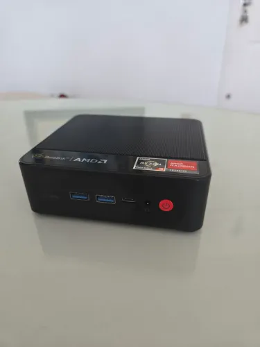 Mini PC - Extremamente Novo
