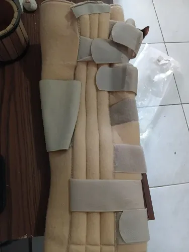 Venda de um imobizador fixo cor bege largo