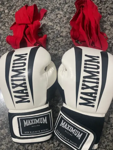 Luva de muay Thai ?MAXIMUM?